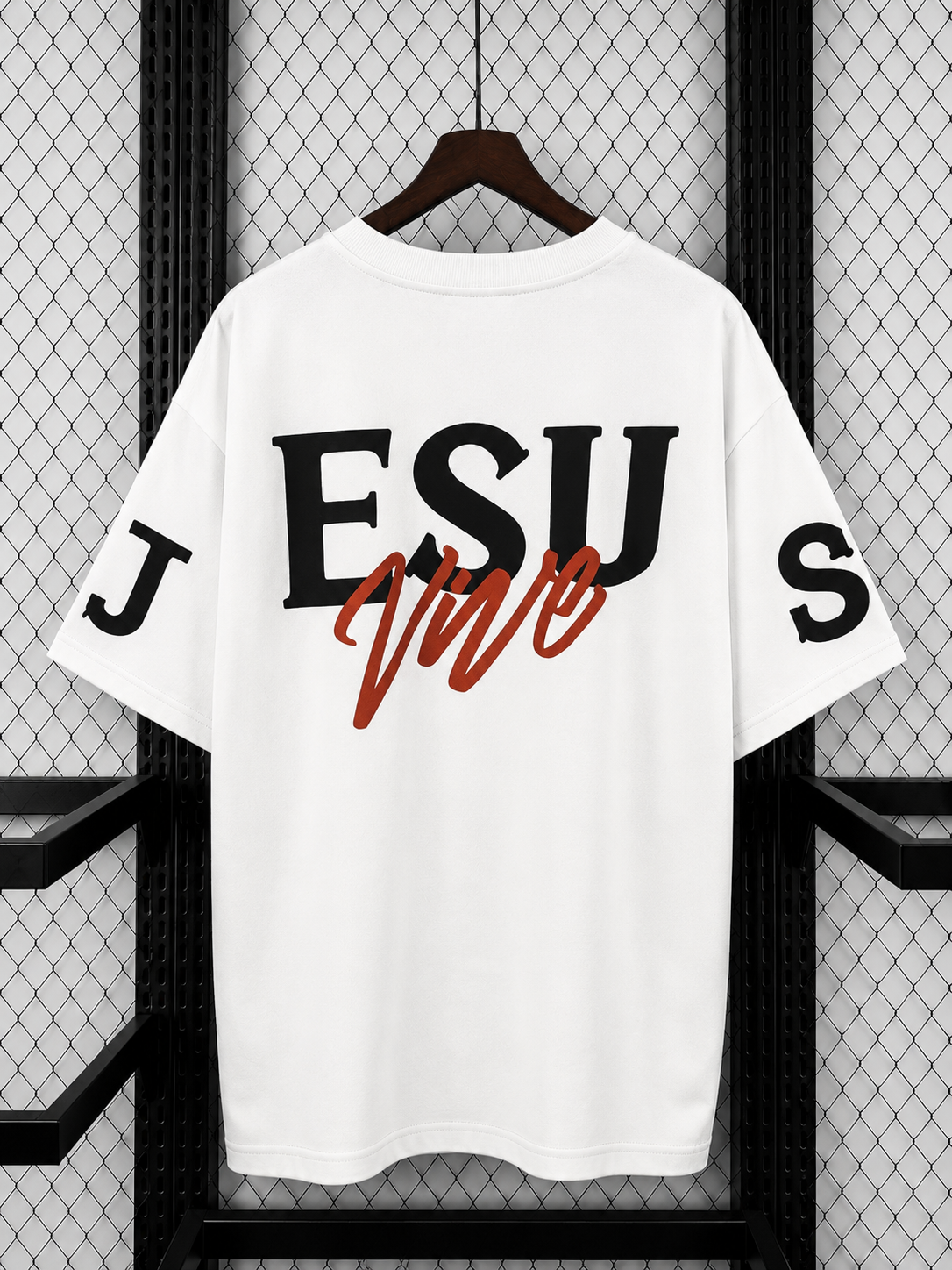 Camiseta Oversized Jesus Vive Style