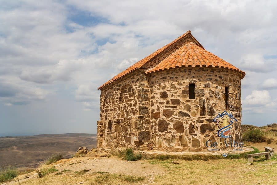 დავით გარეჯის ფერადი უდაბნო და მეღვინეობა გიუაანი
