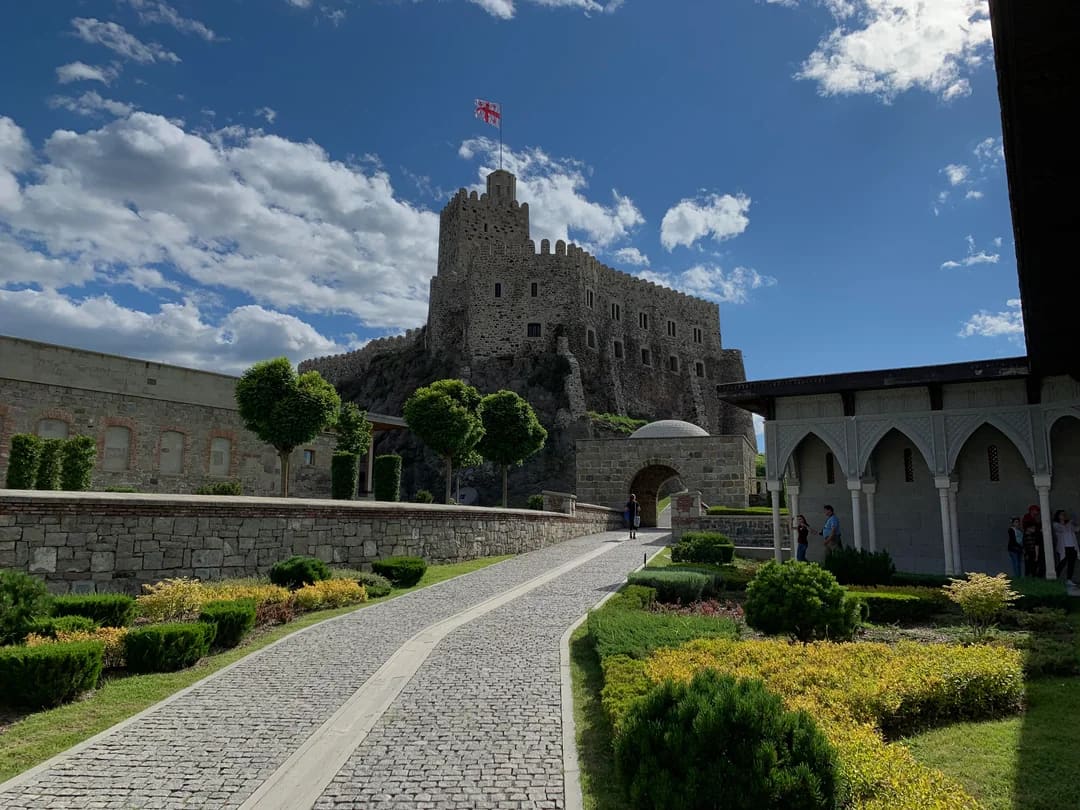 Georgia Through Robert’s Lens: Rabati Castle and Tips