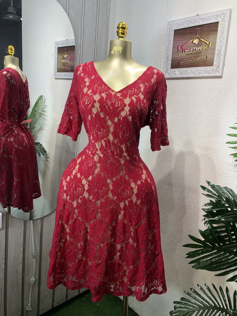 Elegant Red Floral Lace V-Neck A-Line Dress