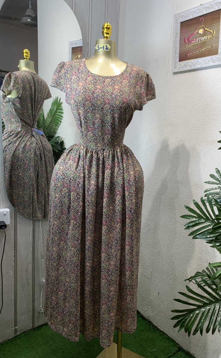 Patterned Short Sleeve Midi Dress - Gathered Waist