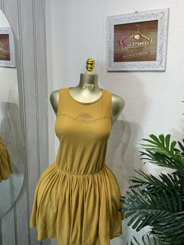 Flowy Mustard Yellow Sleeveless Casual Mini Dress
