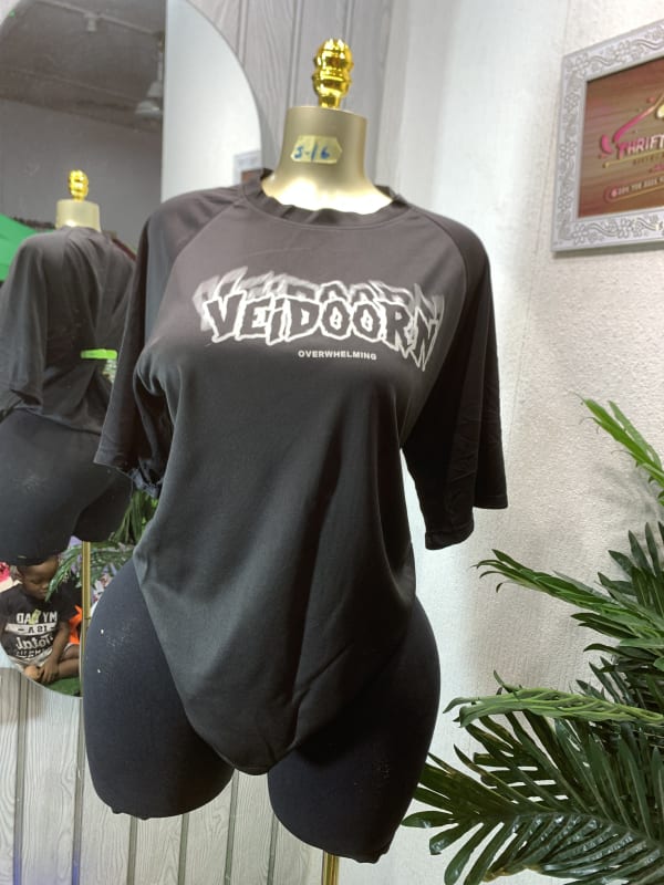 Unisex Black 'VEIDOORN Overwhelming' Graphic Tee