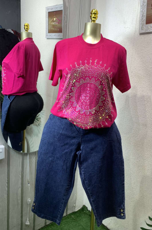Sparkle Pink Tee & Wide-Leg Denim Capris Outfit