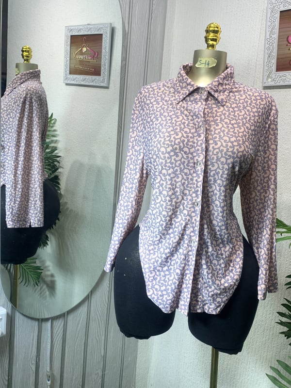 Pink & Grey Swirl Print Collared Button-Down Shirt