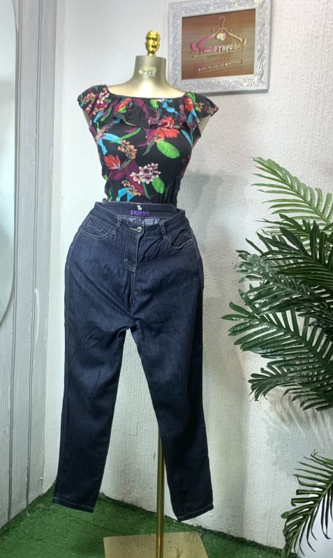 Floral Off-Shoulder Top & Dark Wash Skinny Jeans Set