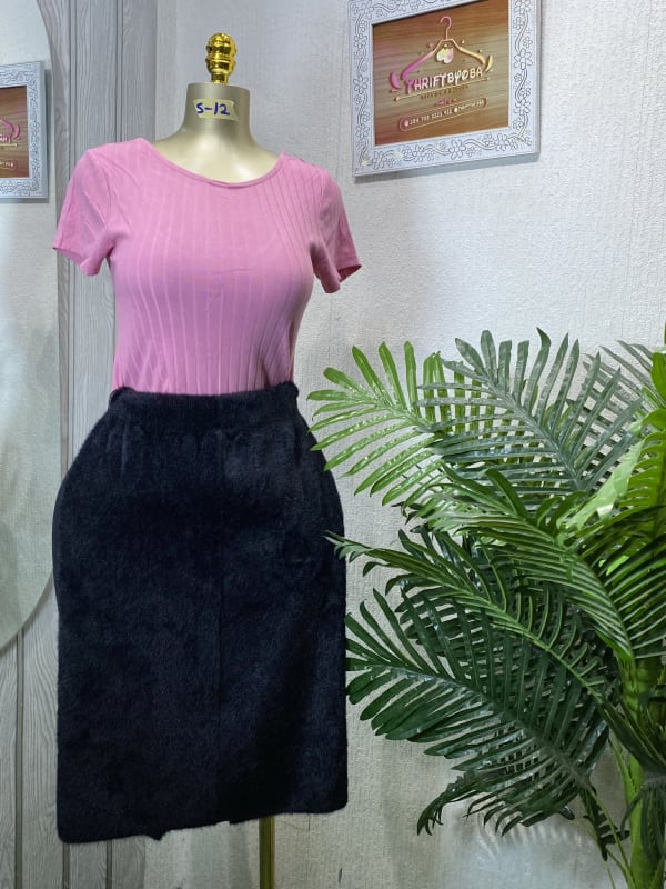 Women's Pink Ribbed Top & Black Fuzzy Skirt Set