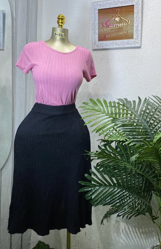 Pink Ribbed Knit Top & Black Midi Skirt Set - Women's