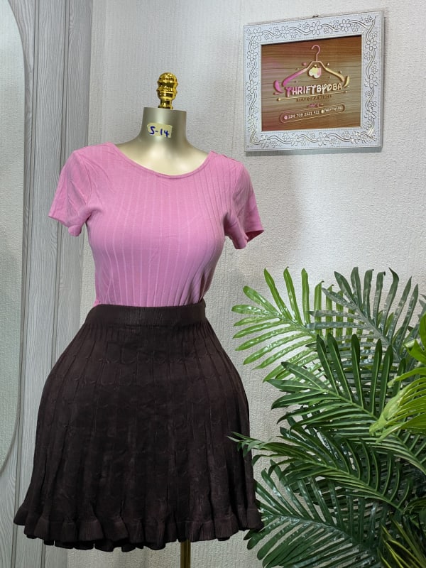 Casual Chic Pink Ribbed Top & Brown Knit Mini Skirt Set