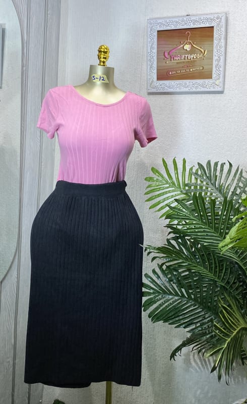 Women's Ribbed Knit Top & Black Midi Skirt Set