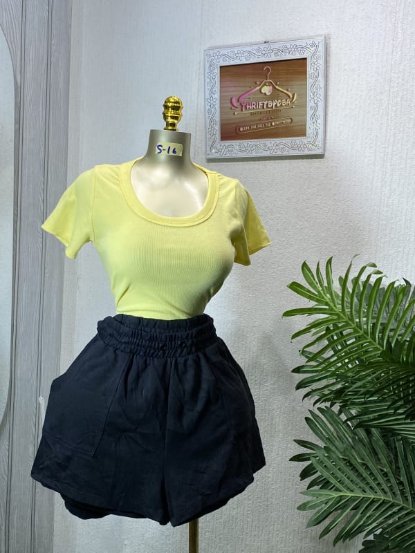 Yellow Ribbed Tee & Black High-Waist Casual Shorts Set
