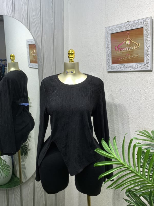 Women's Black Ribbed Knit Long Sleeve Split Hem Top