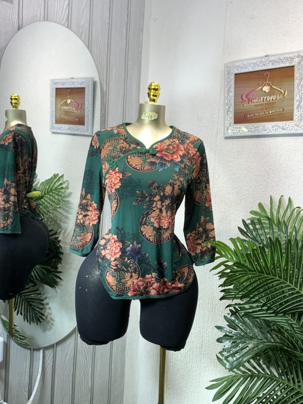 Floral Print Mandarin Collar Top