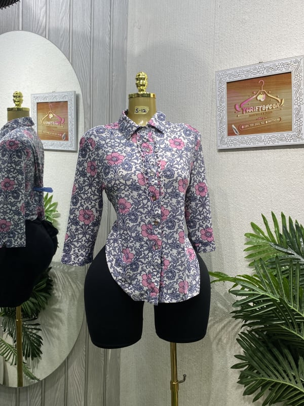 Vintage Floral Print Button-Up Shirt