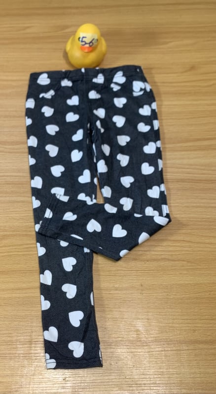 Girls' Black & White Heart Print Leggings - Kids' Comfy