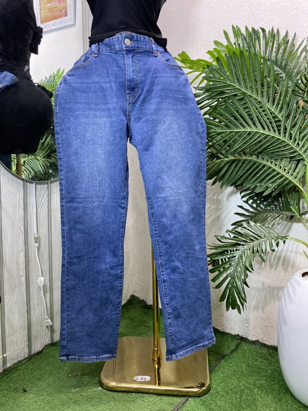 Women's Mid-Rise Straight Leg Blue Denim Jeans