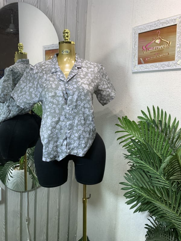 Women's Floral Print Button-Down Shirt - Short Sleeve