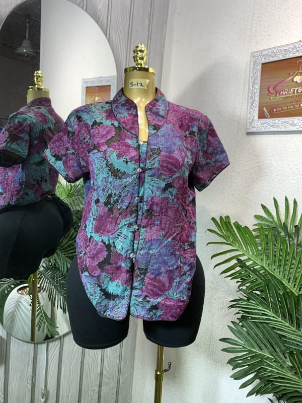 Vibrant Floral Print Button-Up Blouse - Short Sleeve