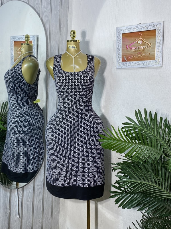 Geometric Print Sleeveless Bodycon Dress