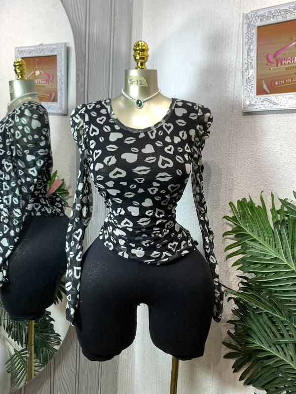 Black and White Lip Print Mesh Long Sleeve Top
