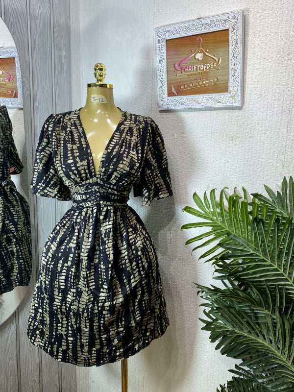 Black and Gold Abstract Print V-Neck Flutter Sleeve Dress