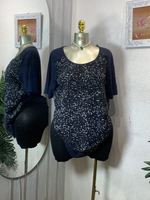 Women's Navy Blue & Grey Patterned Short Sleeve Top