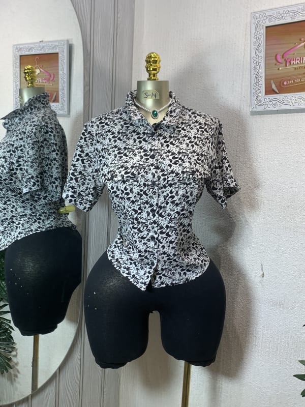 Chic Short Sleeve Button-Up Shirt with Abstract Print