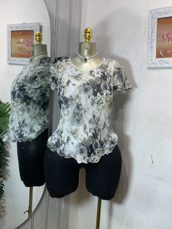 Women's Floral Mesh Lettuce-Edge Short Sleeve Top