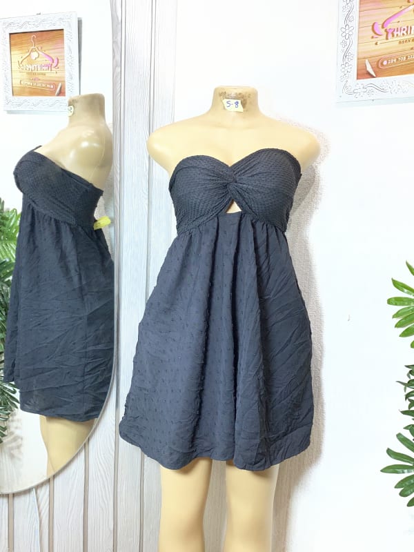 Elegant Black Strapless Mini Dress with Textured Bodice