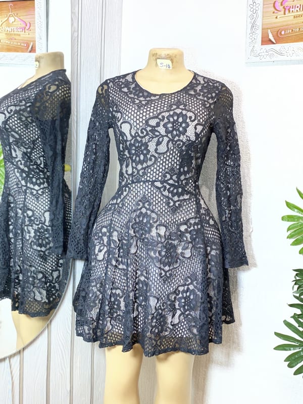 Elegant Black Floral Lace Long-Sleeve Mini Dress
