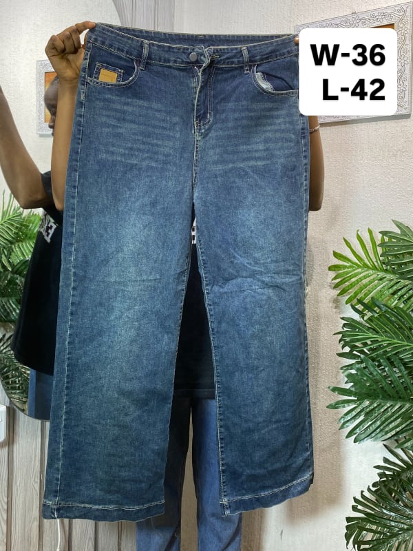 Classic Mid-Wash Wide Leg Denim Jeans - W36 L42