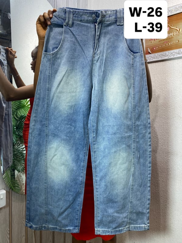 Women's High-Rise Wide-Leg Light Wash Denim Jeans