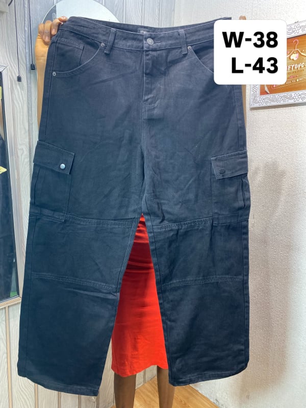 Men's Black Cargo Denim Jeans - Durable Utility Pants