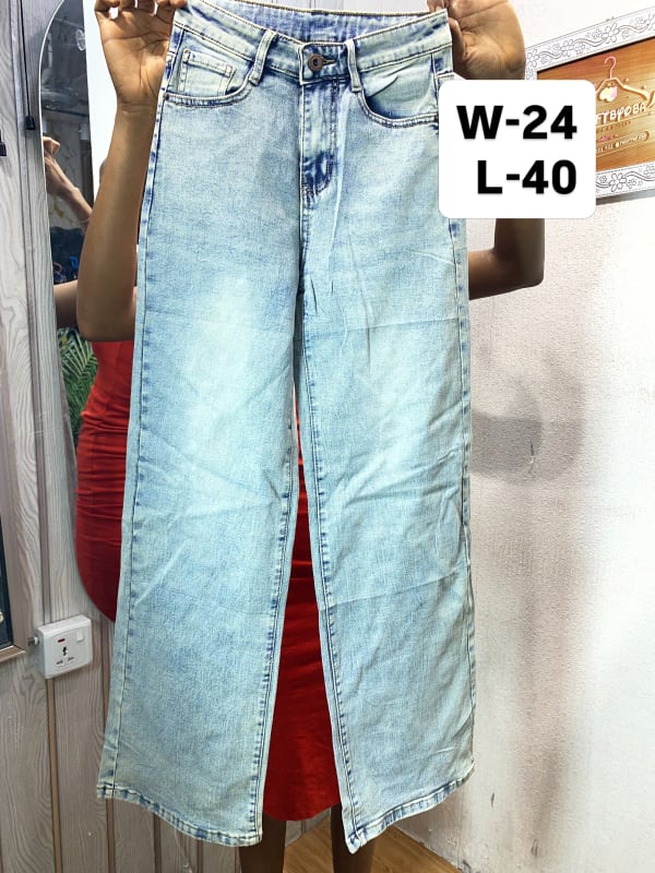 Women's Light Wash High-Rise Wide Leg Denim Jeans