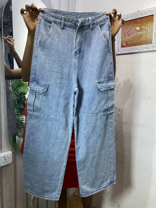 Women's Light Wash High-Rise Cargo Jeans