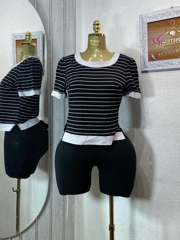 Black and White Striped Short Sleeve Crew Neck T-Shirt