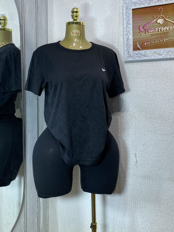 Minimalist Black Casual Cotton T-Shirt