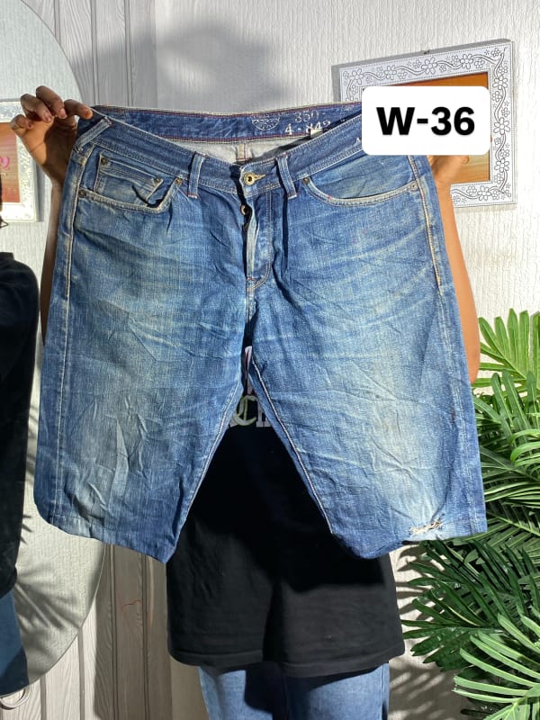 Vintage Mid-Wash Denim Shorts - W36
