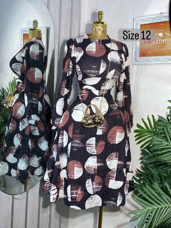 Chic Brown and Black Abstract Print Long-Sleeve Midi Dress