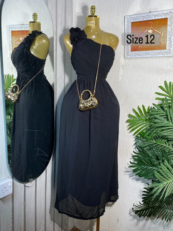 Elegant One-Shoulder Black Chiffon Evening Maxi Dress