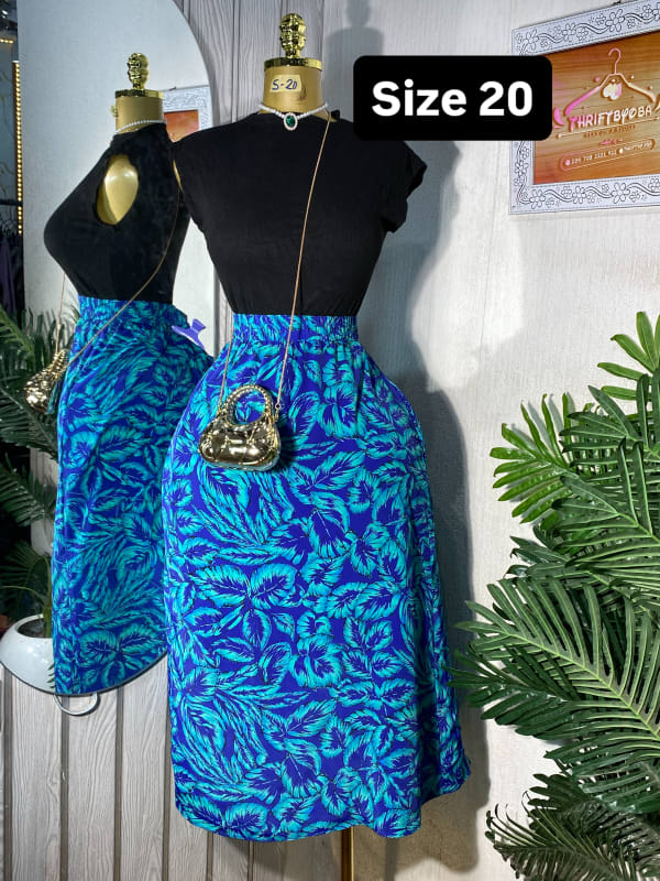 Size 20 Tropical Print Elastic Waist Midi Skirt