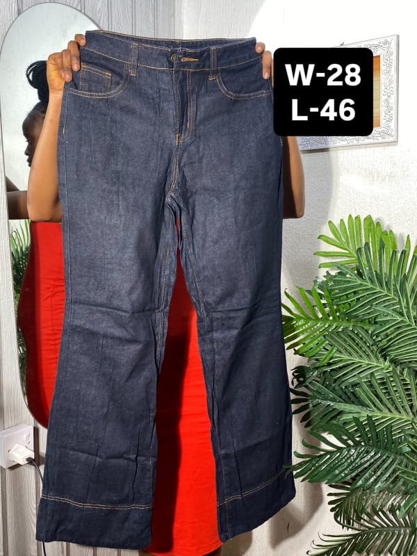 Classic Dark Wash Denim Jeans - Size W28 L46