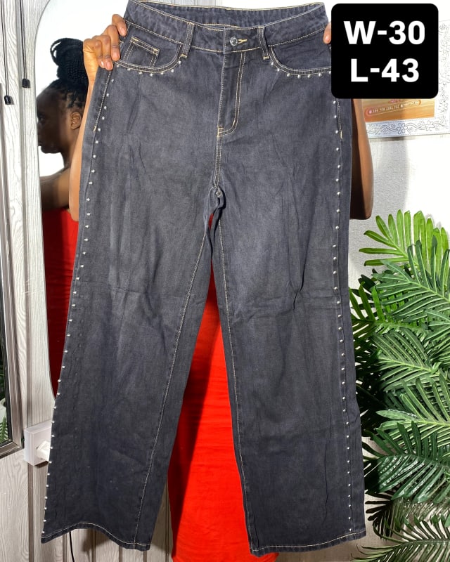 Women's Studded Wide-Leg Black Denim Jeans