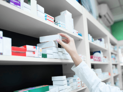 Четыре школьницы из Красноярска впали в кому после приема таблеток