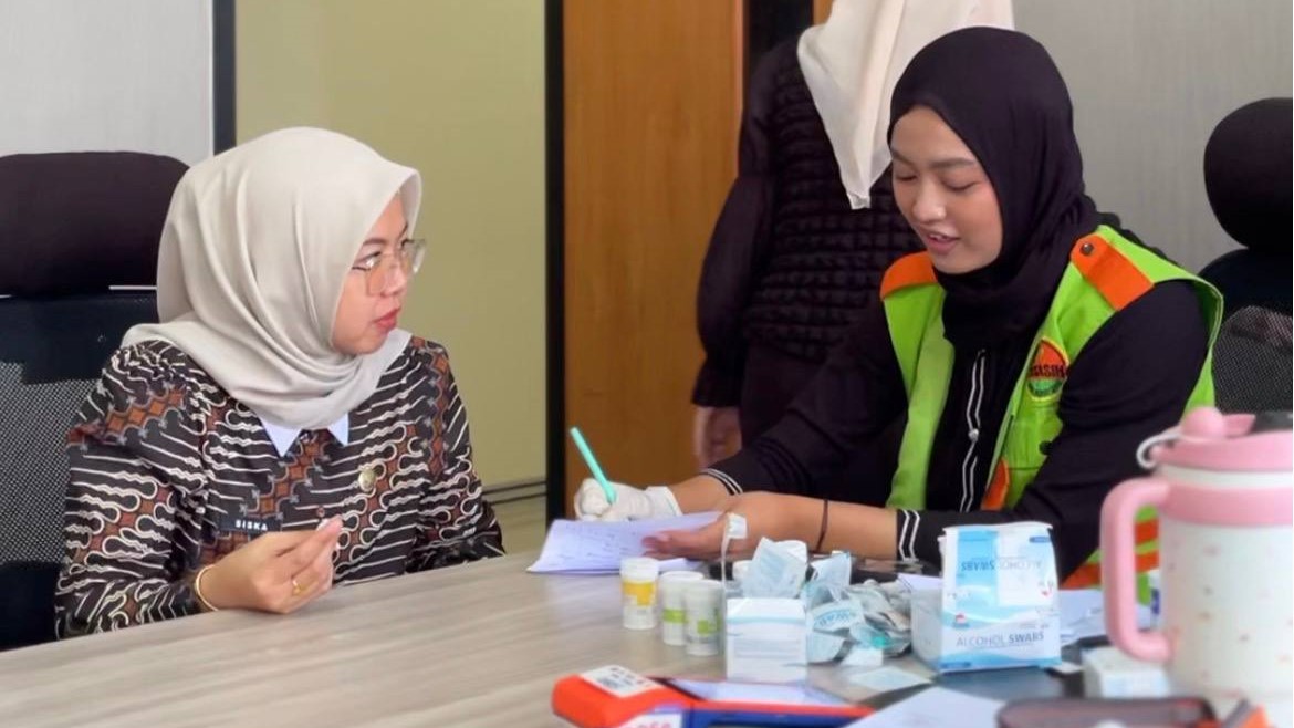 Pelayanan kesehatan oleh tim Klinik Kosasih Medika