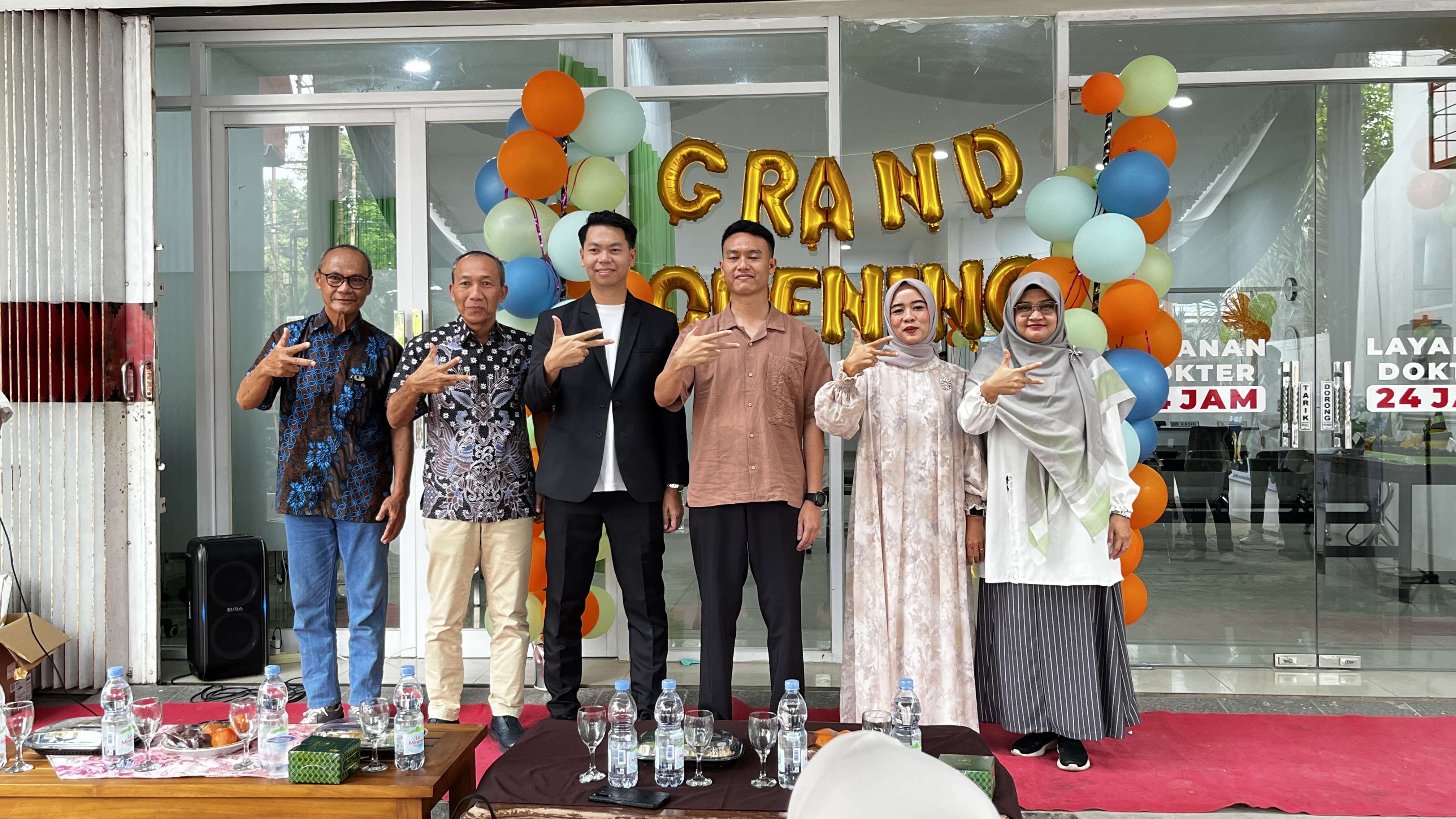 Suasana Grand Opening Klinik Kosasih Sudirman