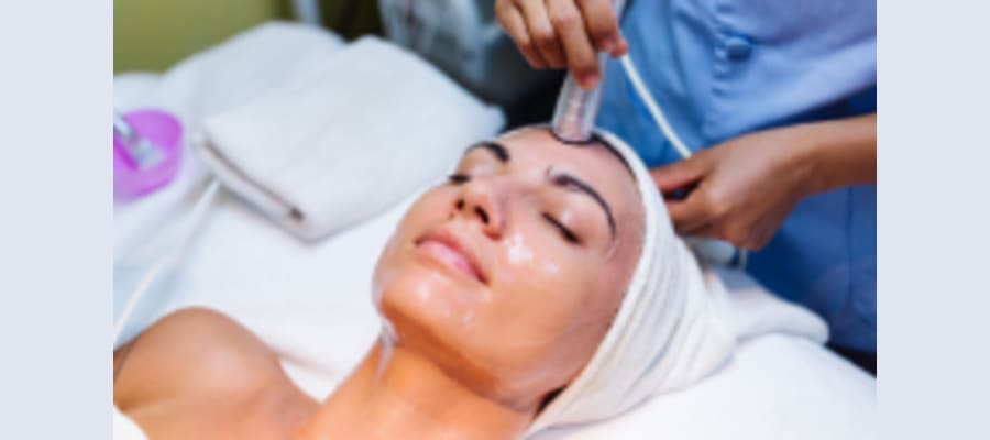 Hydra Facial