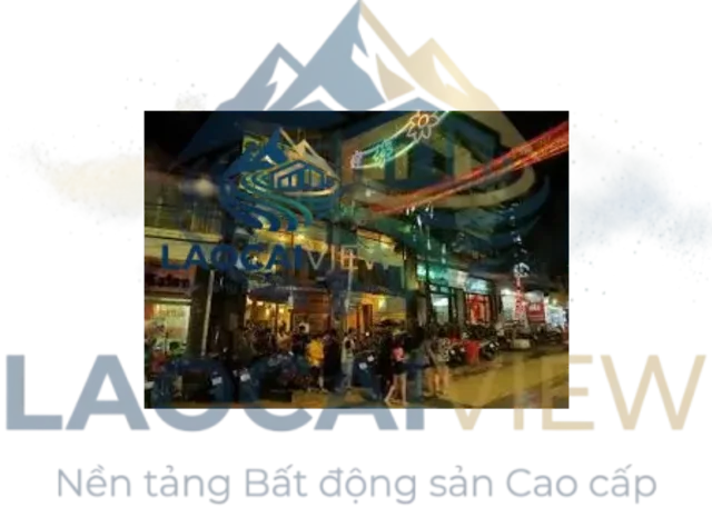 Bán Nhà Mặt Phố Đường Thạch Sơn, Sa Pa, Lào Cai - 446m2, 10 Phòng Ngủ, Mặt Tiền 16.6m, Giá Hợp Lý