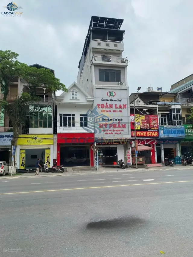 Bán Nhà Mặt Phố Đinh Tiên Hoàng, Lào Cai - 128m², 3 Phòng Ngủ, Giá 8,5 Tỷ - Cơ Hội Đầu Tư Độc Đáo
