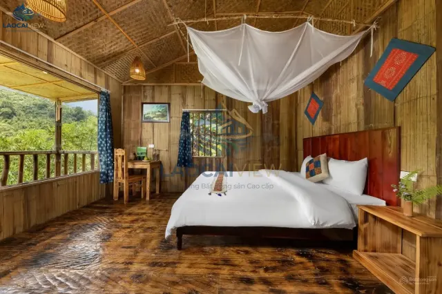 Khu nghỉ dưỡng 1,5ha, 8 bungalow, mặt tiền 50m, giá 80 tỷ - Cầu Mây, Sa Pa, Lào Cai